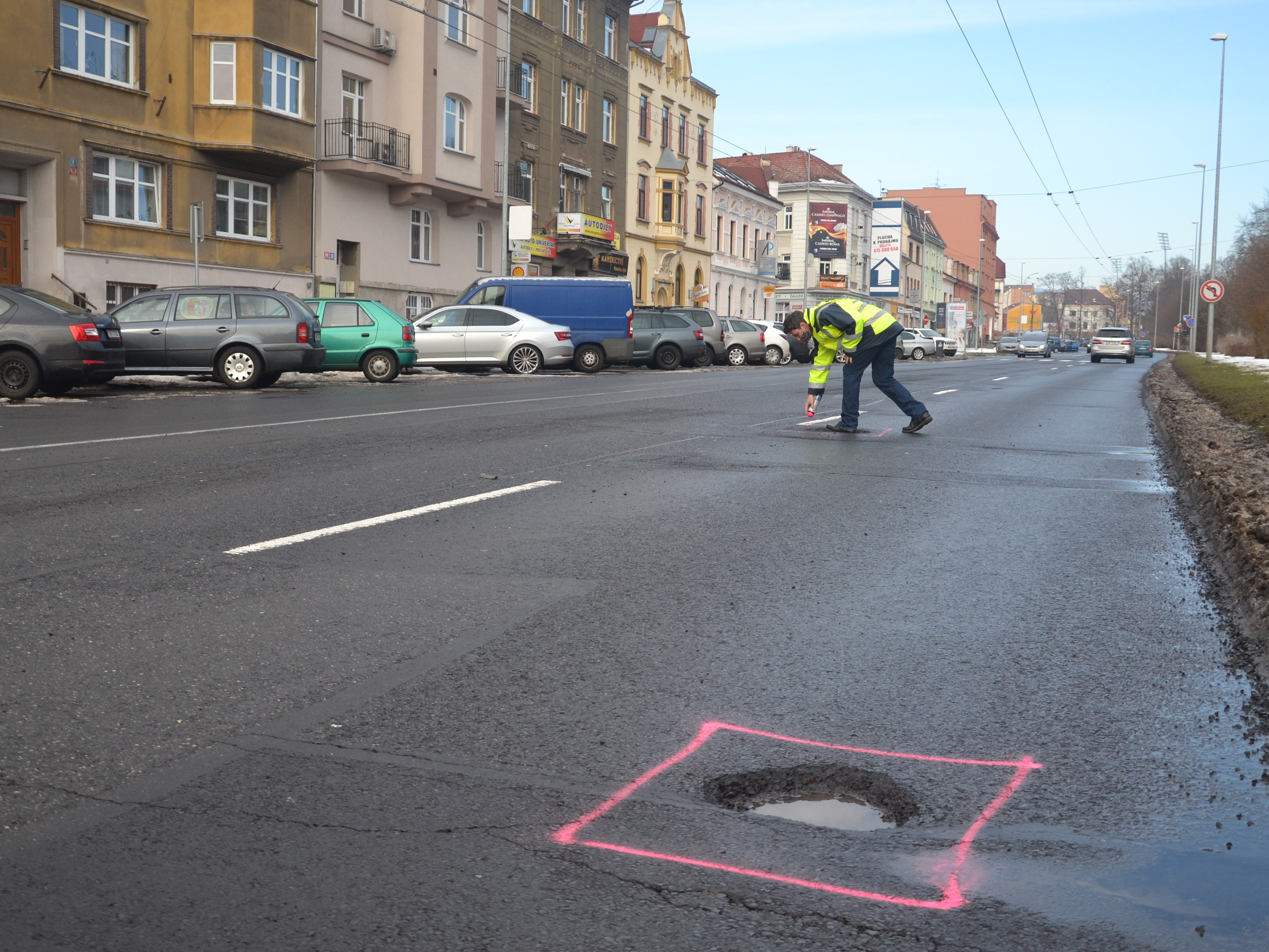 Značení výtluků v Ústí nad Labem