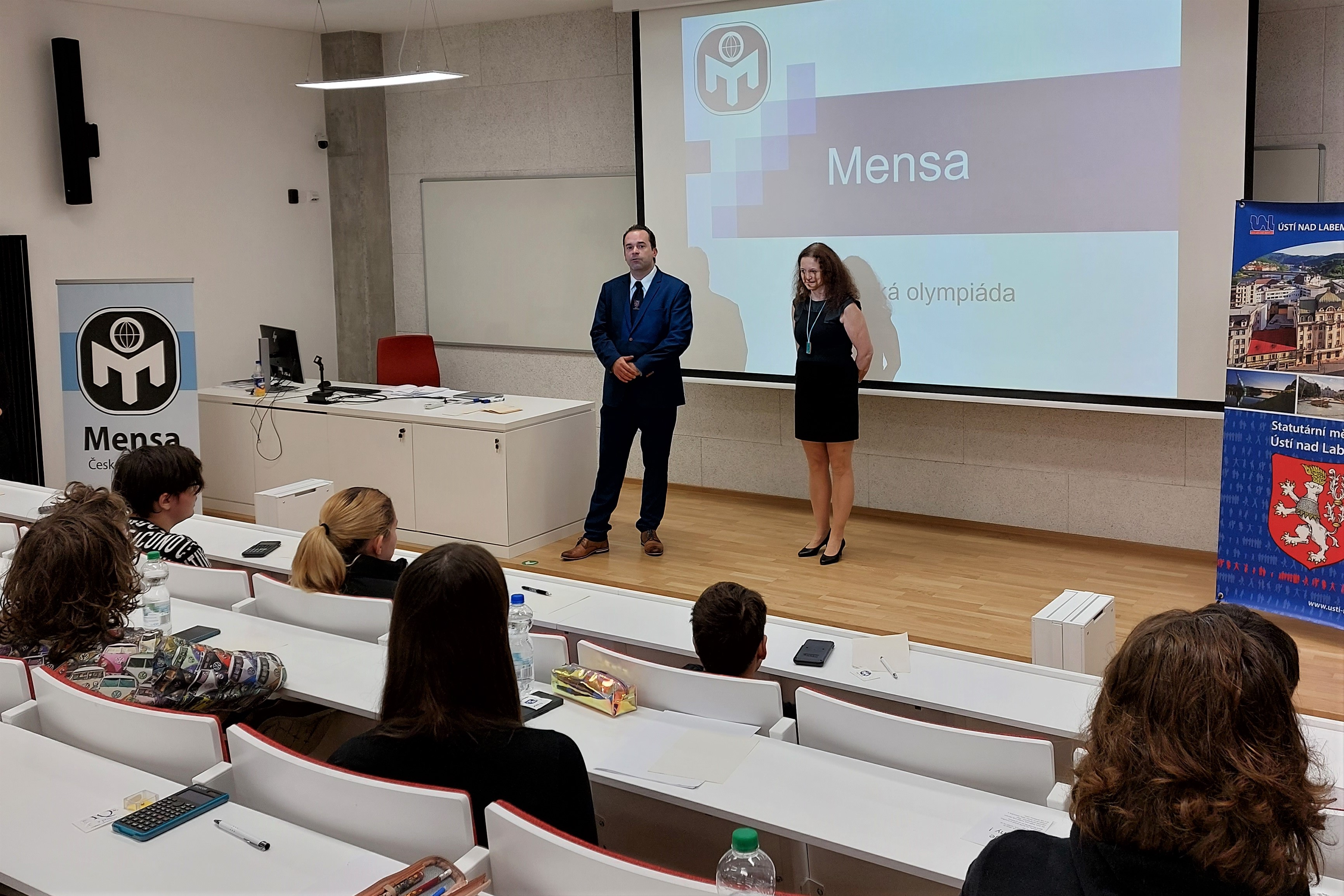 Náměstek a předsedkyně Mensy