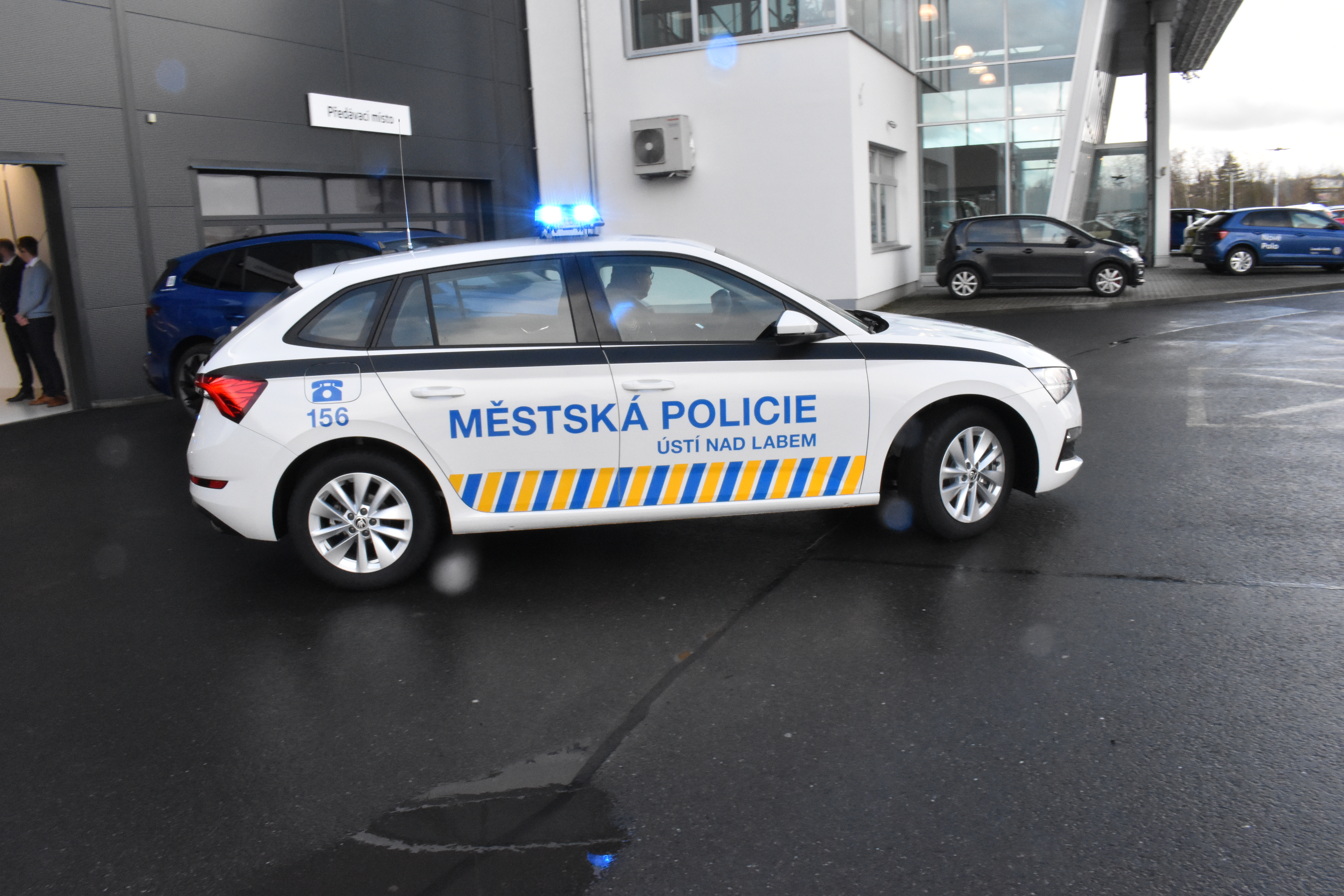 20240220 auta velka2 | WebJET CMS Nová vozidla pro městskou policii