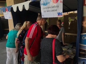 Stánek města Ústí nad Labem na Miniveletrhu cestovního ruchu v Mostě