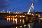 Osvětlený Mariánský most